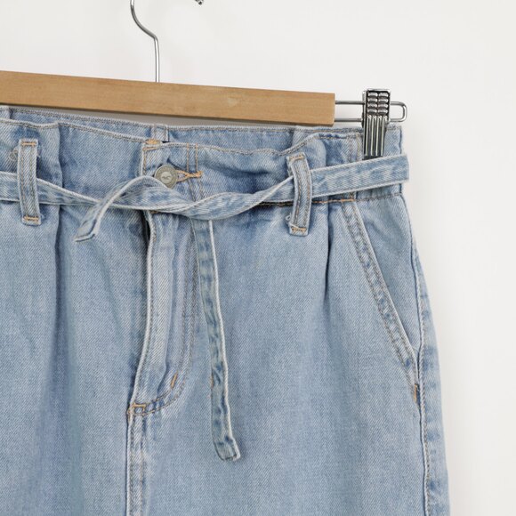 Hollister Ultra Hi Rise Denim Paper Bag Waist Light Wash Mini Skirt size 0 / 24 - Picture 8 of 9